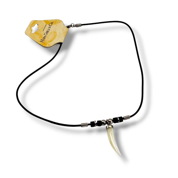 Hapa Girls N Co MOP Mother of Pearl Tooth Pendant Cord Necklace NWT 19" - Picture 3 of 6